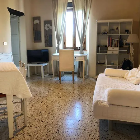 Nel Cuore Di I Pozzi - Lucca - Toscana Apartment *