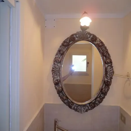 Nel Cuore Di I Pozzi - Lucca - Toscana Apartment *
